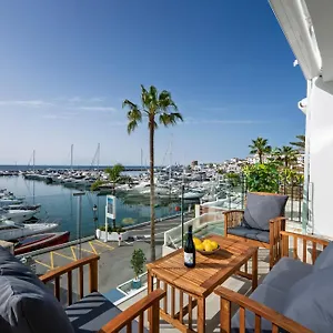 https://puerto-banus-marbella-front-line-penthouse-243-instastay.1costadelsol.com